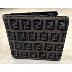 VTG Fendi Zucca Monogram Bifold Logo Wallet Brown‎ Canvas & Leather Italy *See